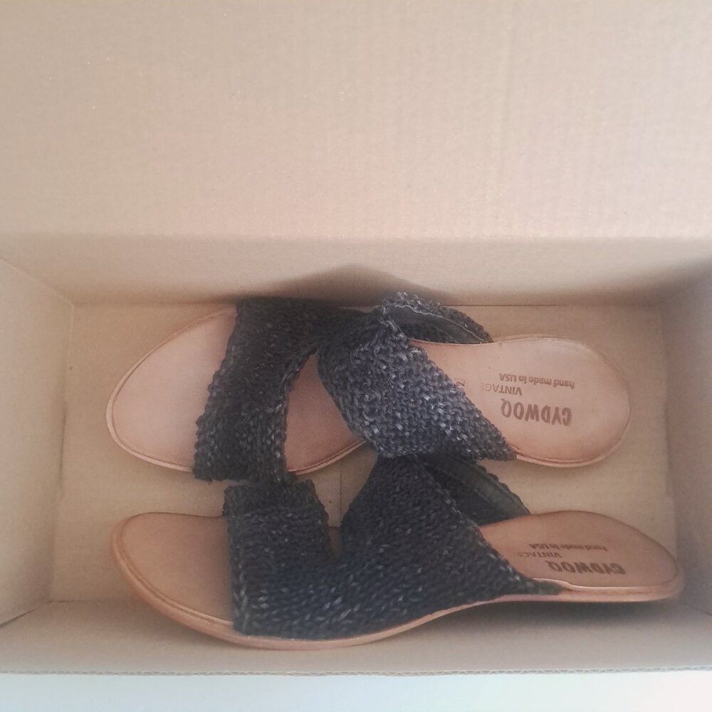 NIB CYDWOQ Brave Woven Leather Sandals (42) 11